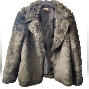 Forever 21 Olive Green Faux Fur Coat Size L
